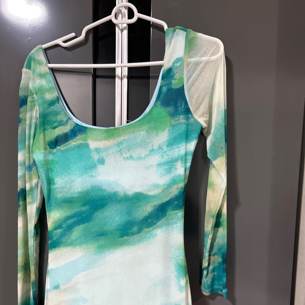 Very flattery mesh dress